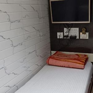 Private Bathroom Single Room